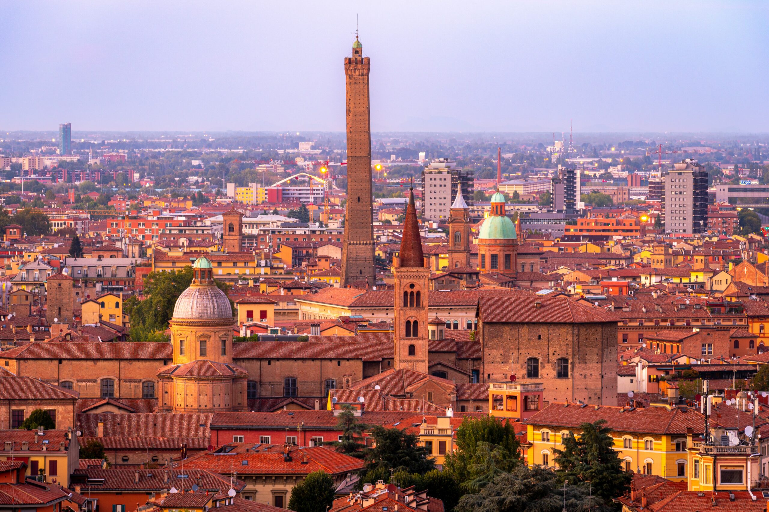 Upptäck den kulinariska huvudstaden i Italien – En resa till Bologna